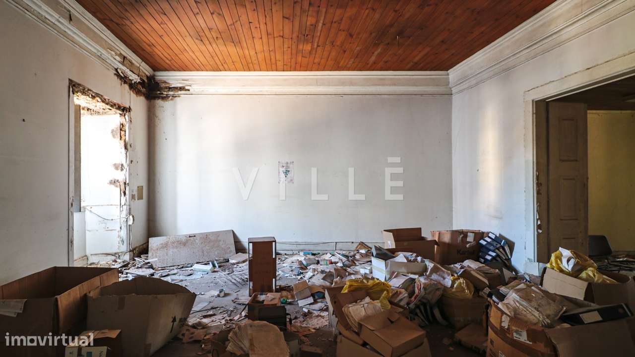 Prédio para remodelação no centro de Anadia - Grande imagem: 5/55