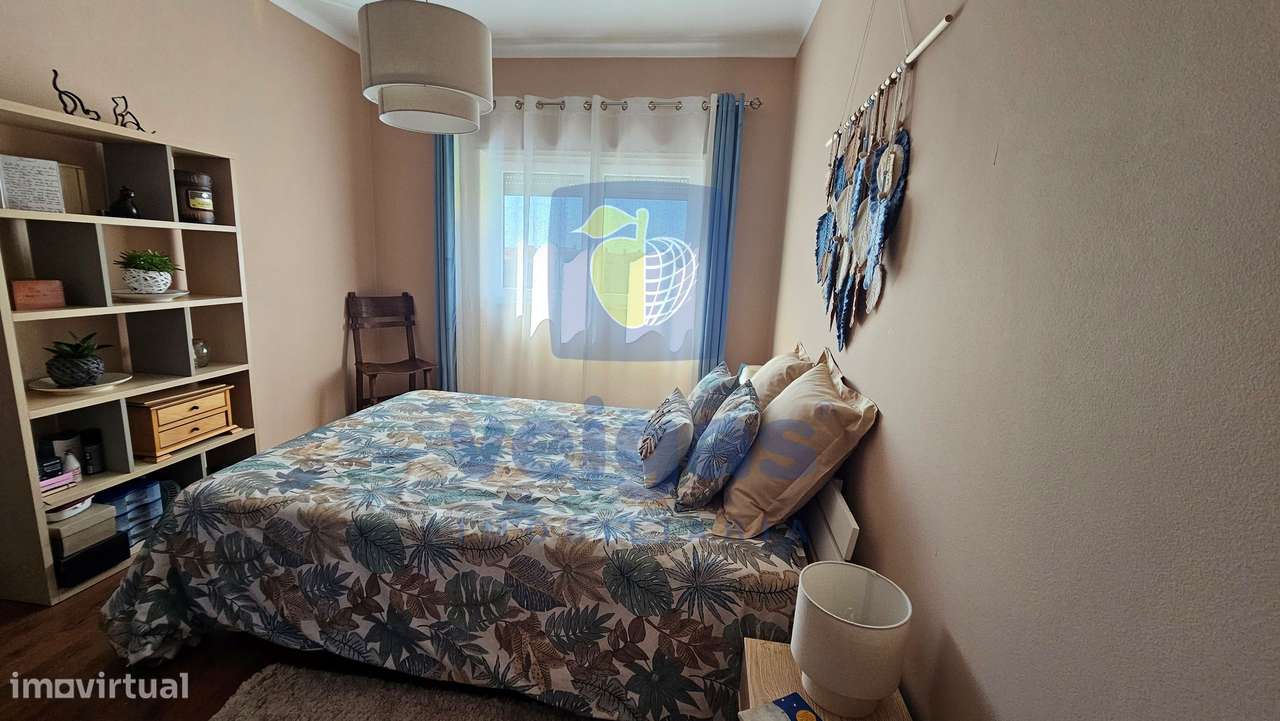 Apartamento T4 com 3 WC e Estacionamento-18