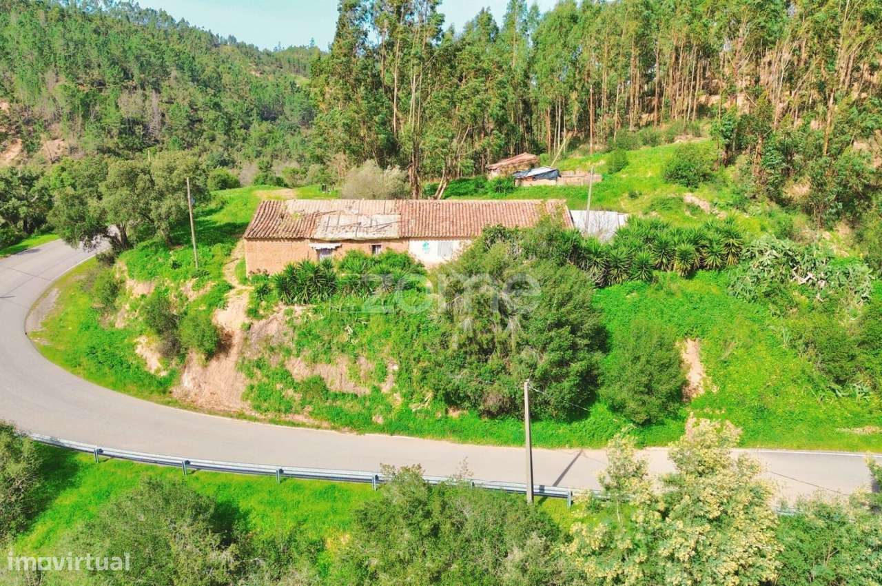 Moradia Térrea com 180m2 e 4 Hectares em Monchique - Grande imagem: 5/20