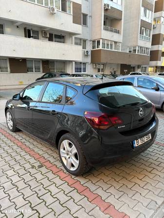Opel Astra 1.7 CDTI Enjoy - 3