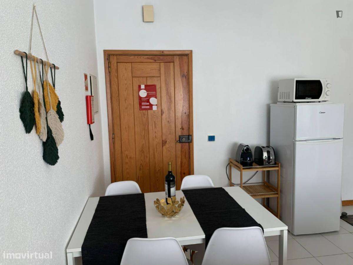 Apartamento com 1 quartos - localizado em Aveiro - Grande imagem: 4/10