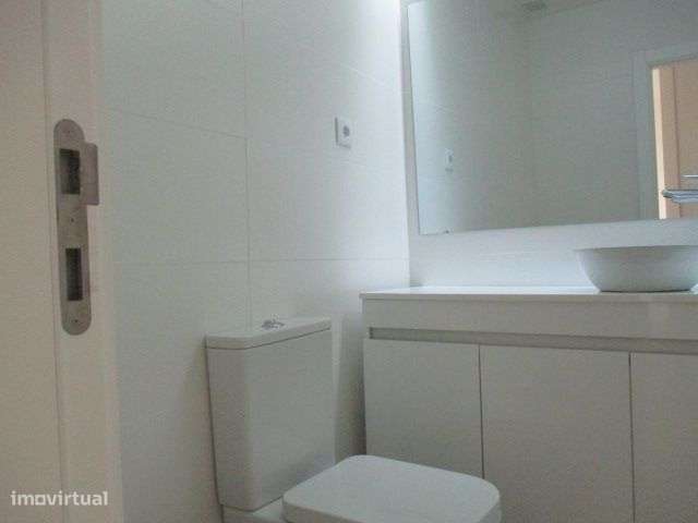 T0 novo Rua Pinheiro Chagas 84 - Grande imagem: 5/9