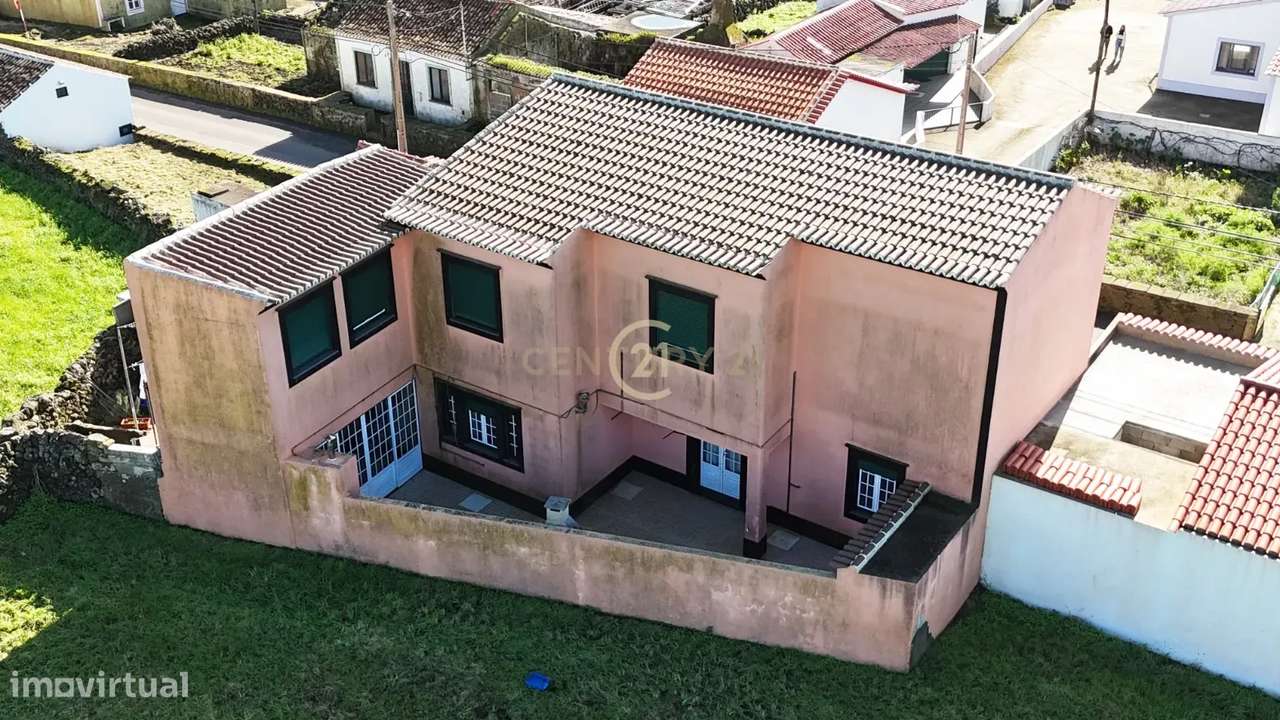 Moradia T3 em Vila de São Sebastião-Angra do Heroísmo - Grande imagem: 3/20