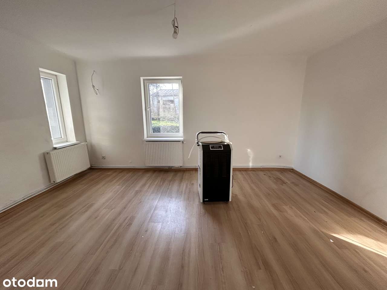 Dom z dużym potencjałem + budynek gospodarczy 29 arów działki-10