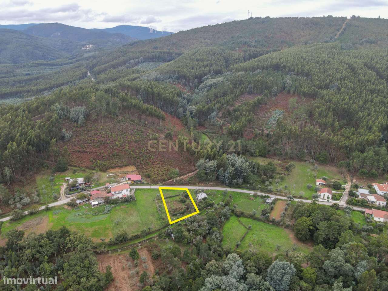 Terreno urbano com projeto aprovado situado em Peão, Góis. - Grande imagem: 5/17