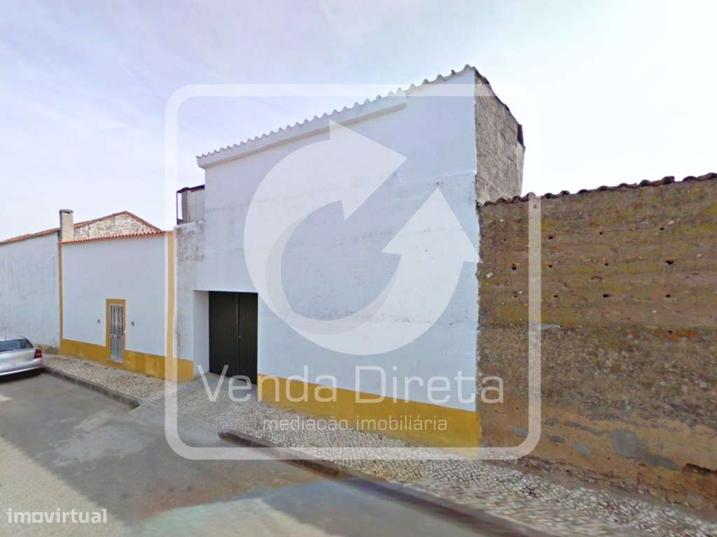 Moradia V5 de 2 Pisos, logradouro com 10 boxes para cavalos, Golegã. - Grande imagem: 5/51