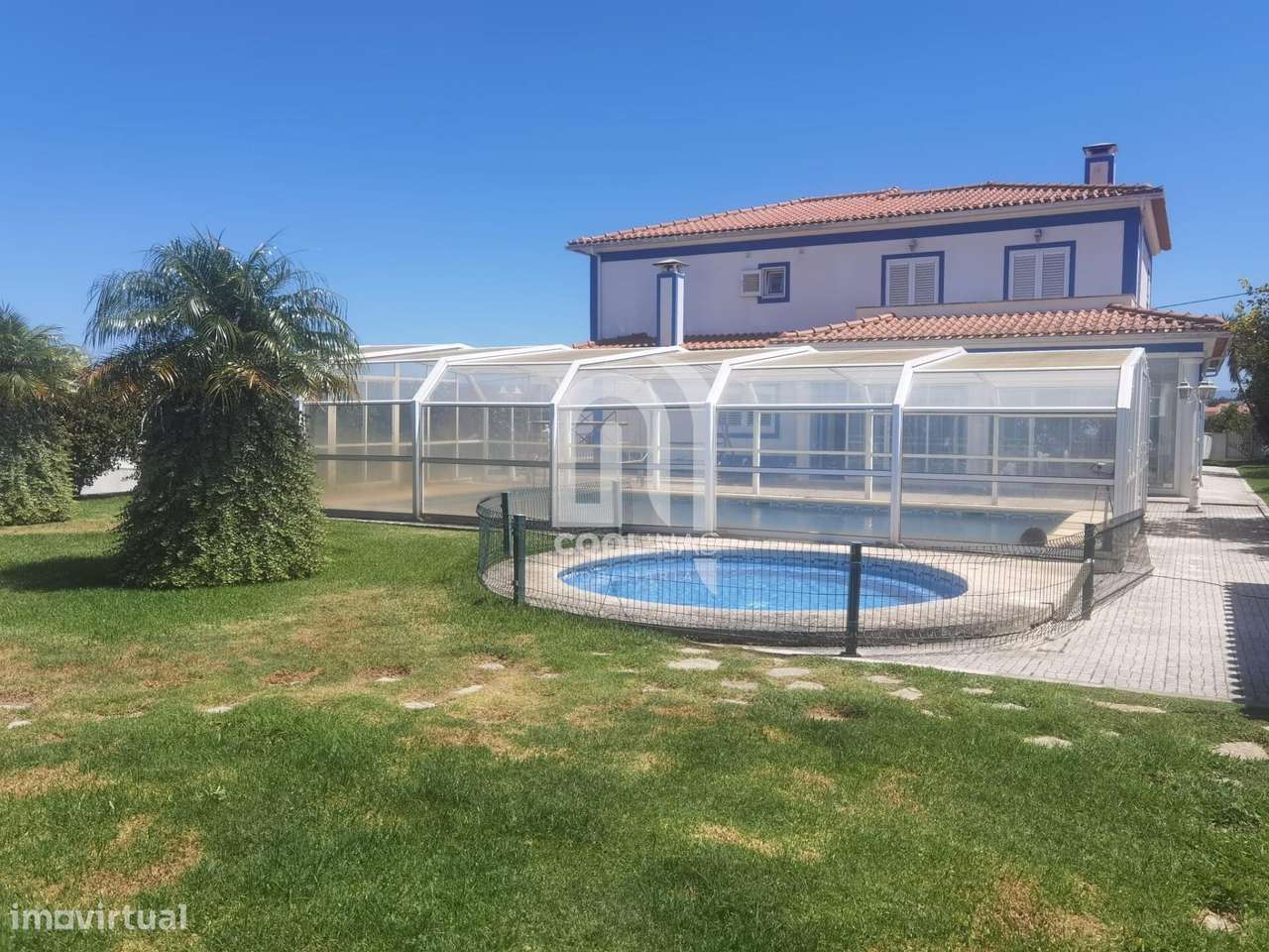 Fantástica Moradia T6 com Piscina de Água Salgada - Vila Alegre - Grande imagem: 3/32