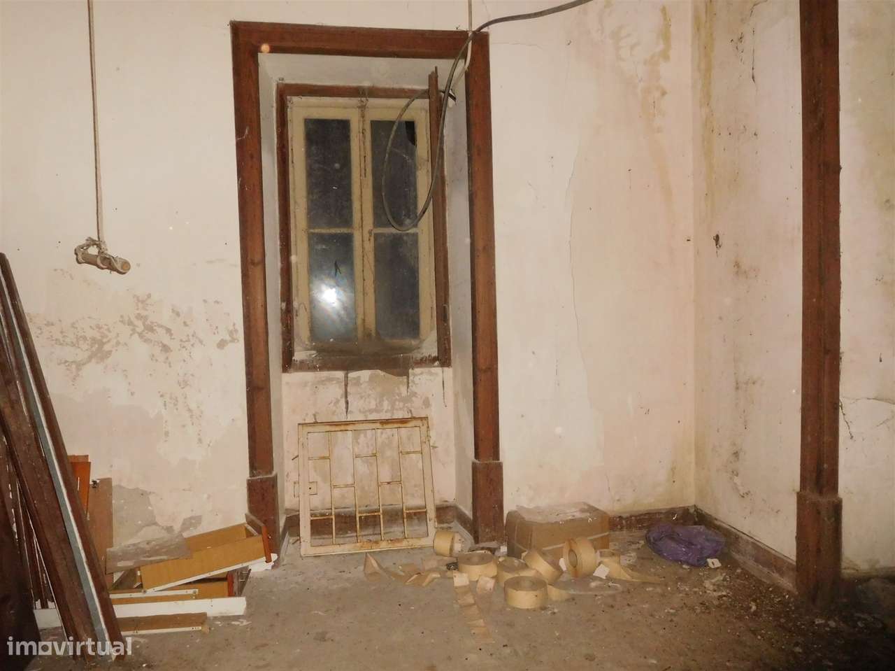 Quinta com Moradia T5 / Restaurar / Carvide / Leiria-4