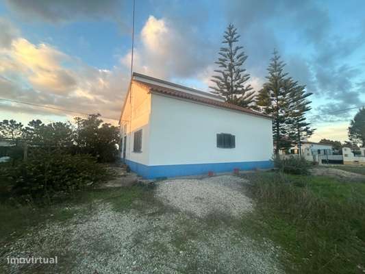 Moradia sita em Pinhal do Povo, Foros de Salvaterra-11