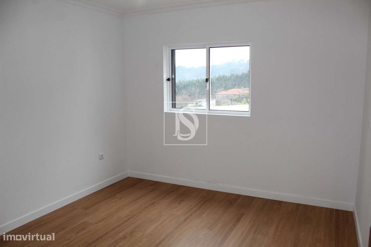 Moradia  T2+1 em Lustosa - Grande imagem: 5/20