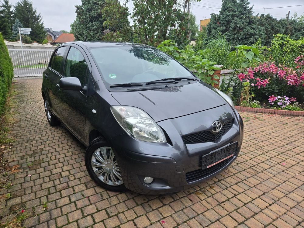 Toyota Yaris II (2005-2011) 1.33 Luna 2009