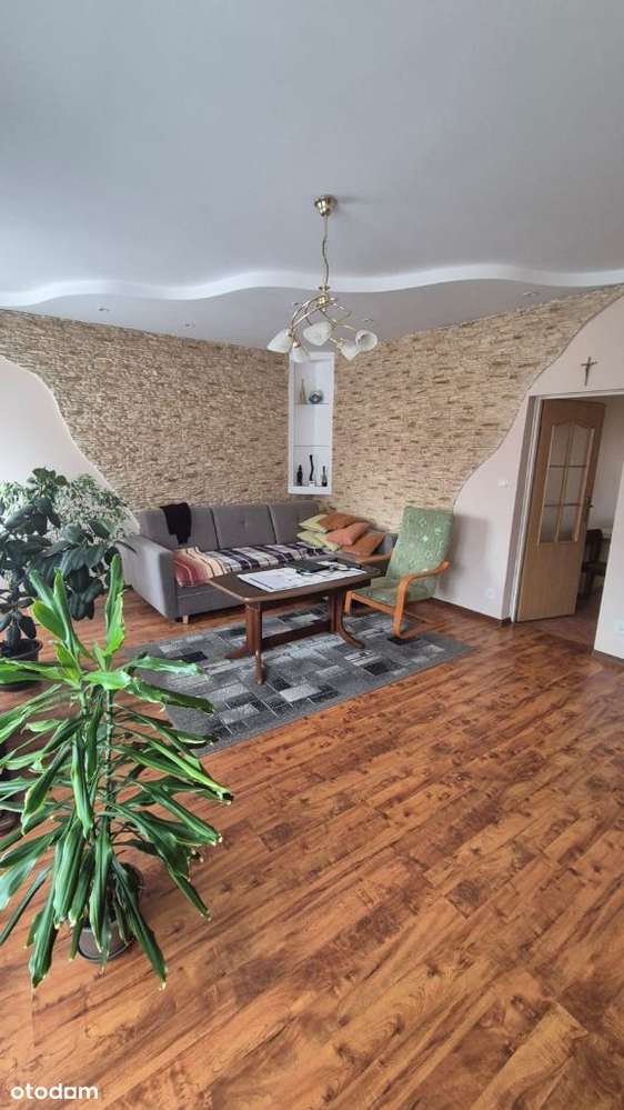 Dom w Starkowie z działką-14