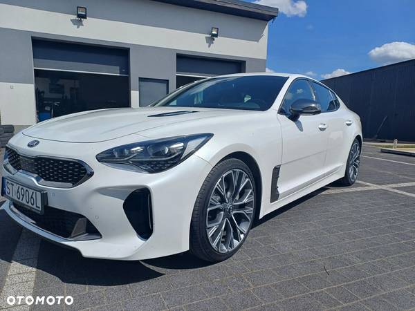 Kia Stinger 2.0 T-GDI GT Line - 8