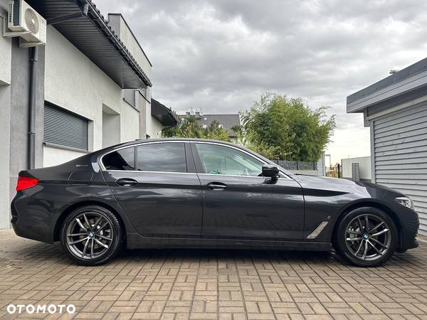 BMW Seria 5 530e sport - 6