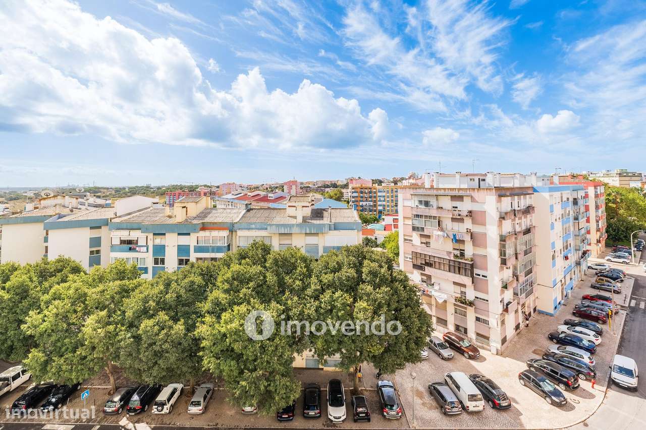Apartamento T3, com áreas amplas, em Setúbal-46