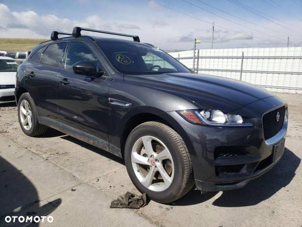 Jaguar F-Pace - 1