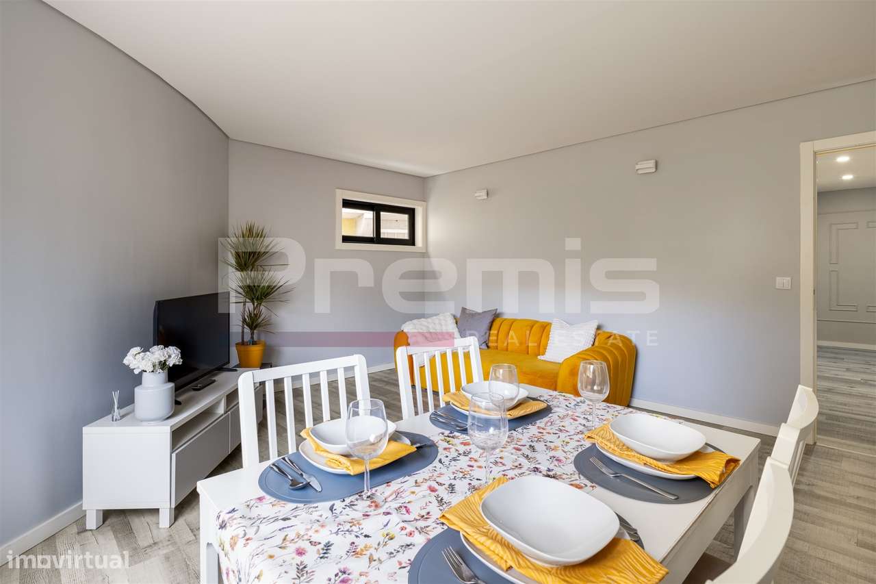 T1 no centro do Porto em frente ao metro-7