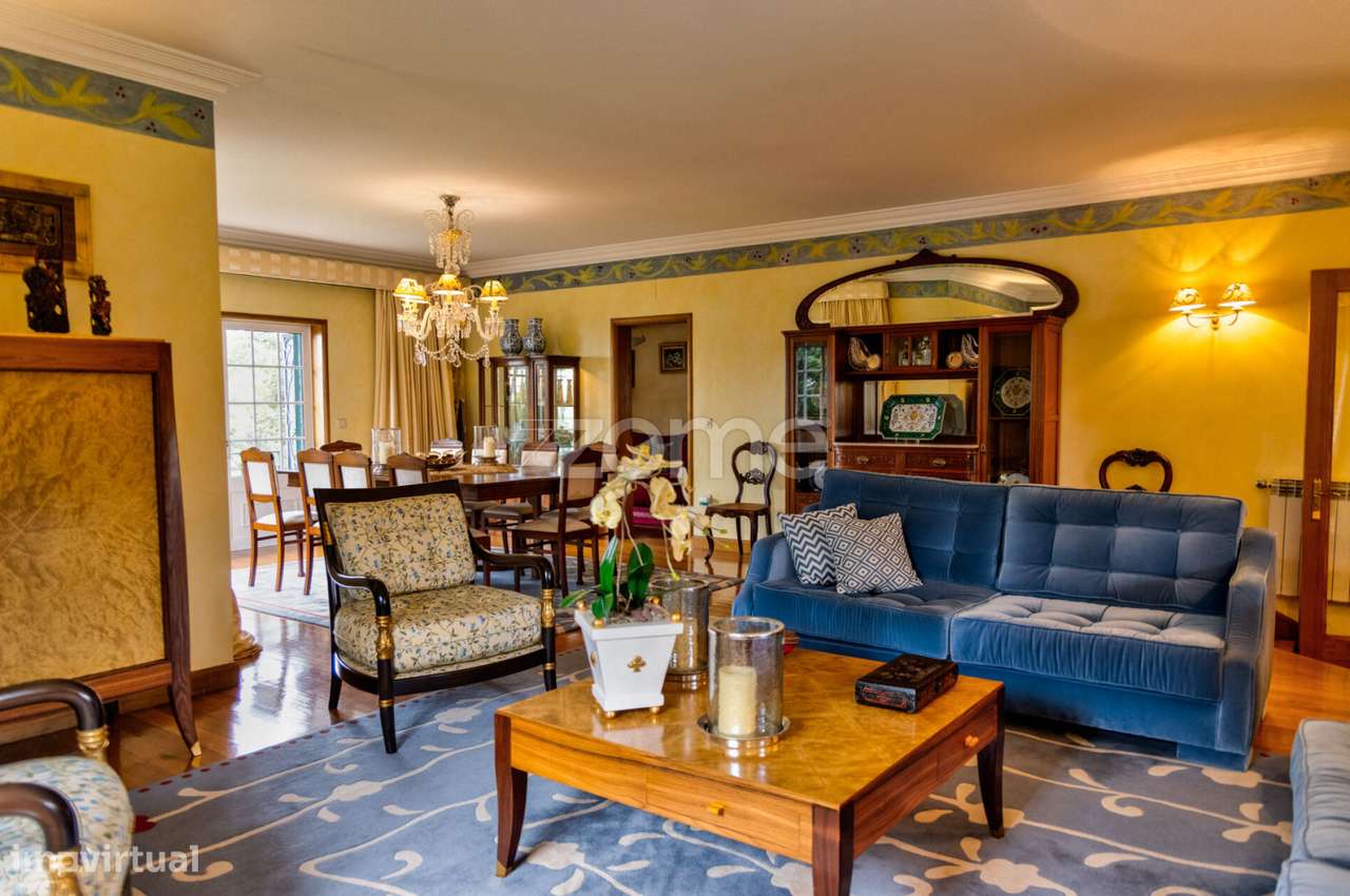 LUXUOSA MORADIA - LOCALIZAÇÃO PREMIUM NO CENTRO DE FAMALICÃO-11