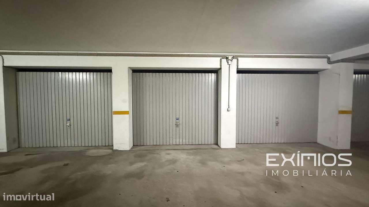 Apartamento T3 remodelado e com garagem, em Vila do Conde-33