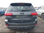 Jeep Grand Cherokee - 16