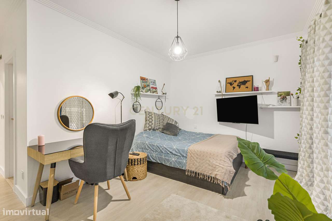 Qualidade de Vida e Bom Gosto nos Jardins de Santiago - 4 Quartos e 3-18