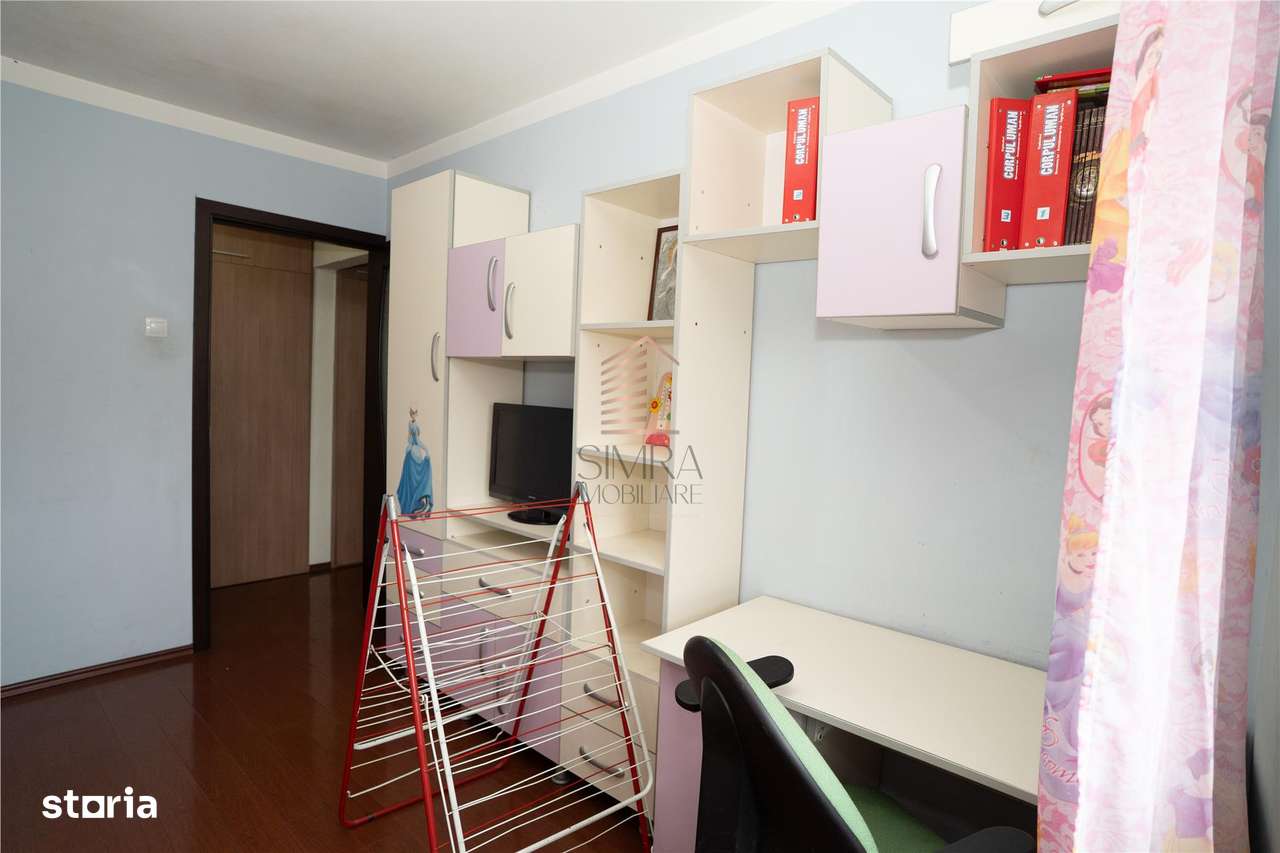 Apartament 3 camere decomandat str Gradinarilor-11