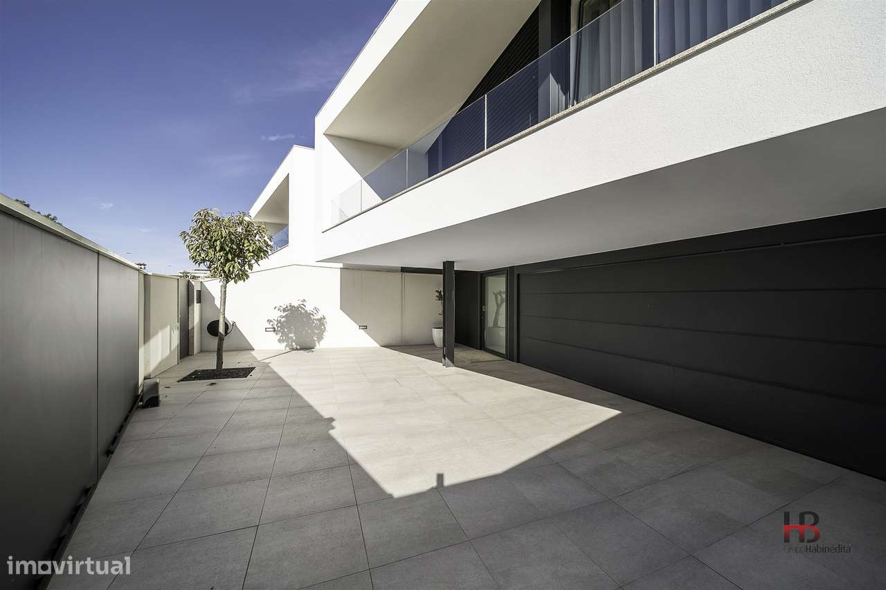 Moradia à Praia da Madalena - Grande imagem: 5/21