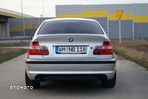 BMW Seria 3 320i - 11