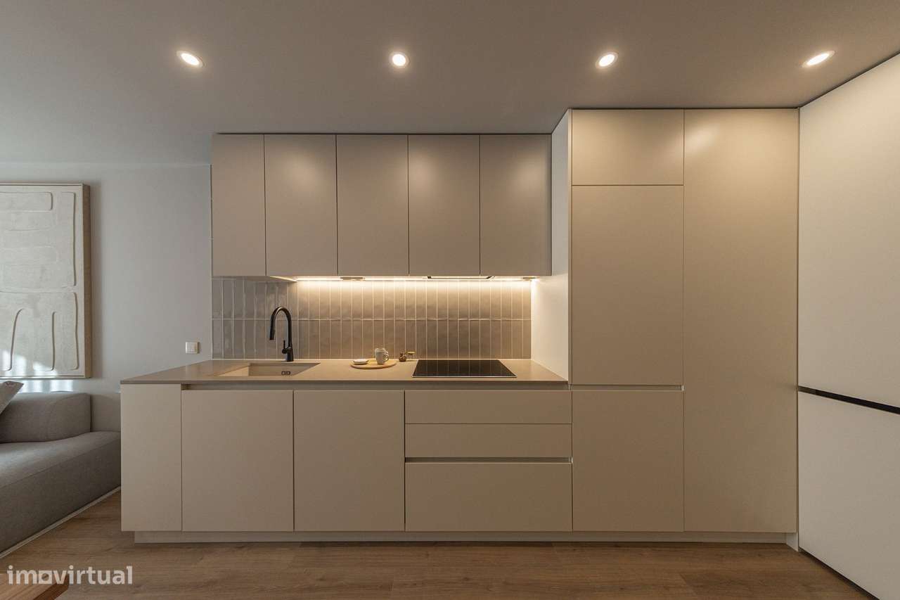 Apartamento T1 Frente para a Piscina!-17