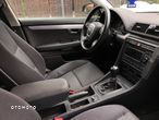 Audi A4 Avant 2.0 TDI - 11