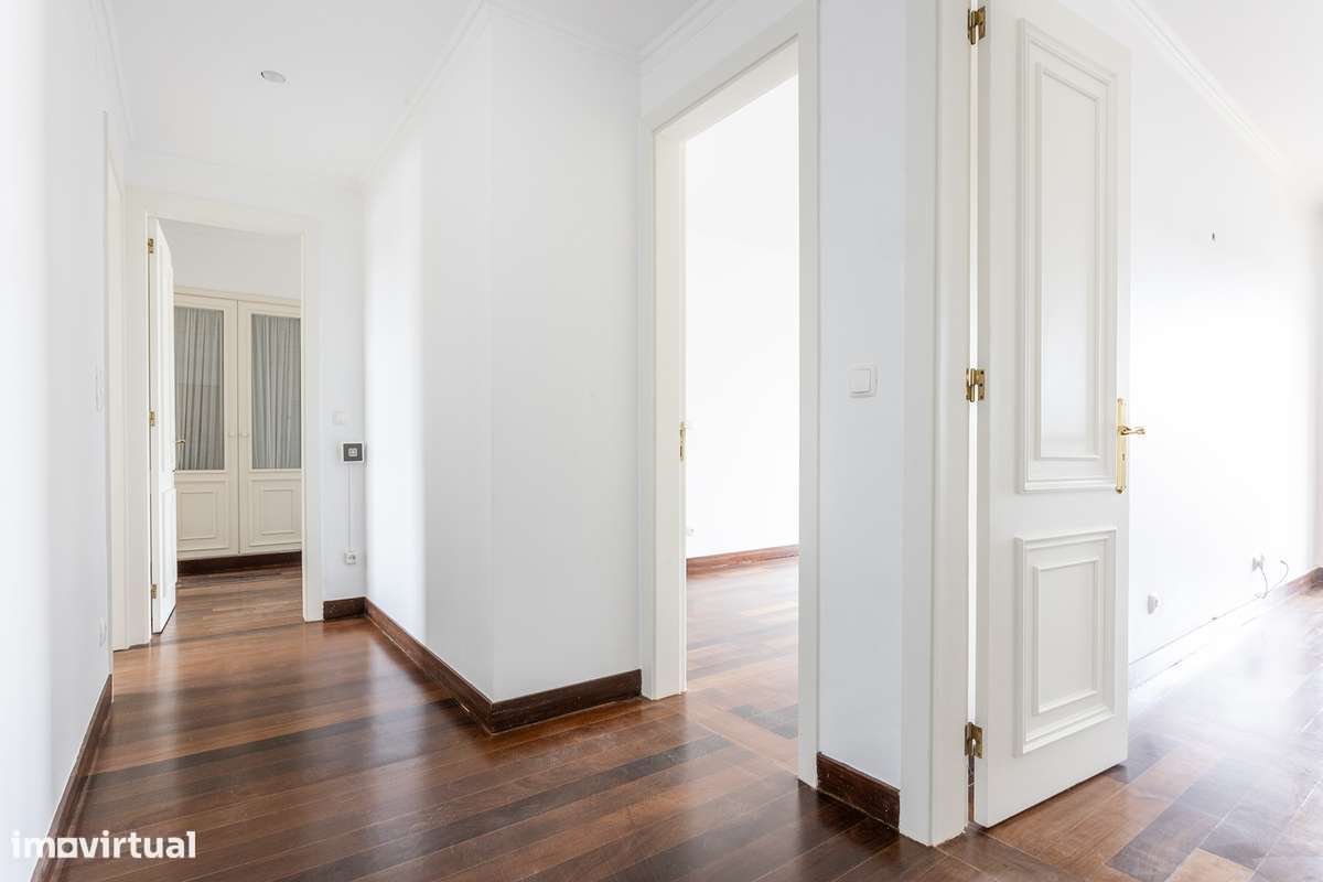 Fantástico T4 Duplex, com vista mar, em Cascais-13