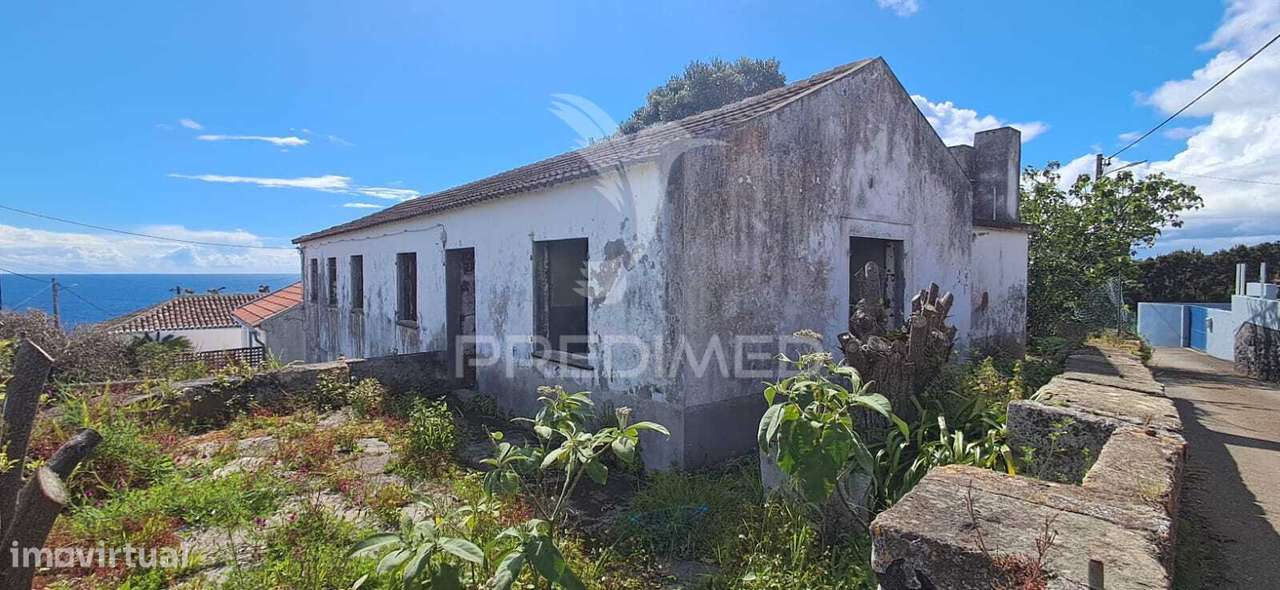 Moradia Para Reconstrucao