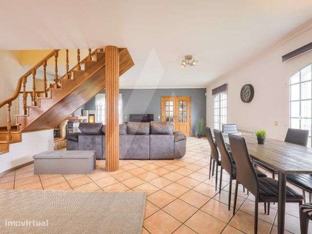 Moradia T3 com excelente exposição solar em São Bernardo - Grande imagem: 4/27