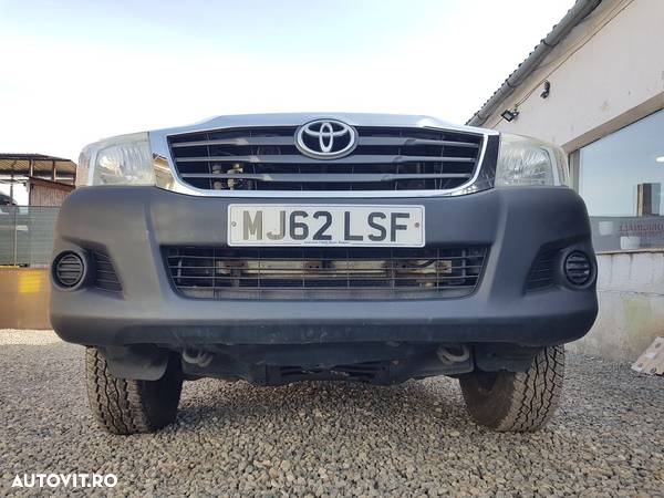 Bara fata Toyota Hilux 2010 - 2015 Alb (640) model fara spalatoare far - 1