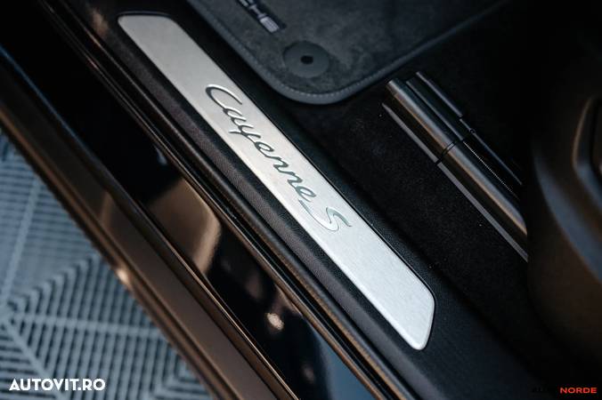 Porsche Cayenne Coupe S - 10