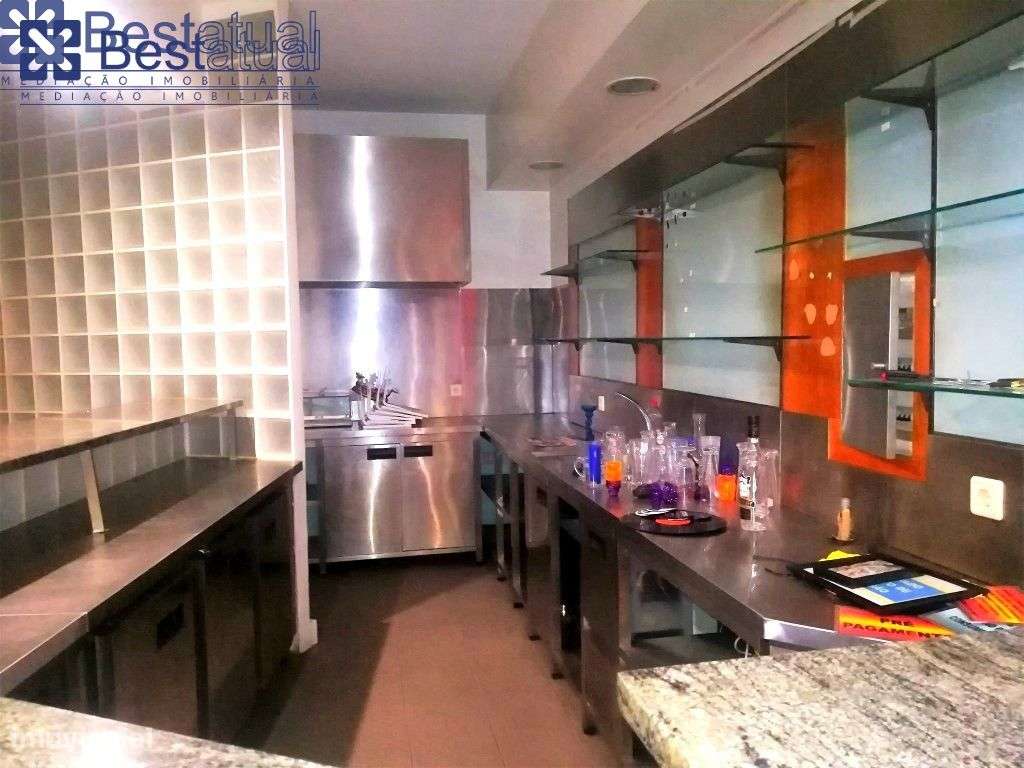 Café-Snack-Bar-300 m2-C/Possib. de Permuta-Marquês Sá da Bandeira - Grande imagem: 5/15