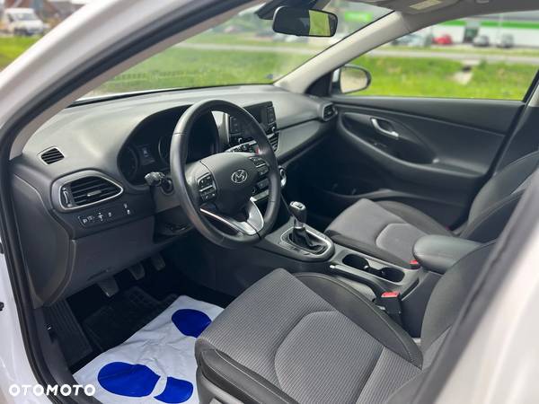 Hyundai I30 1.5 DPI Classic + - 11