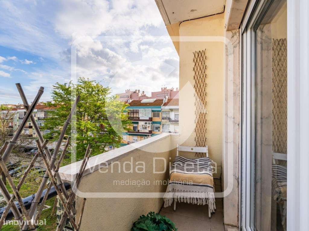 Apartamento T3 com 2 varandas no centro de Setúbal.-6