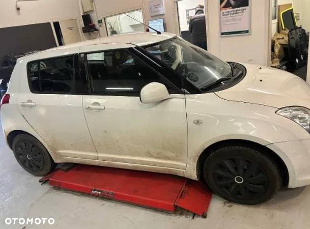 Suzuki Swift 1.2 ECO+ Comfort - 4