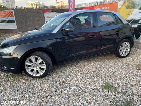 Audi A1 Sportback 1.6 TDI Stronic Ambition - 11