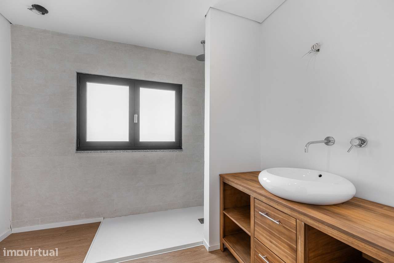Moradia T4 | Lamaçães, Braga-19
