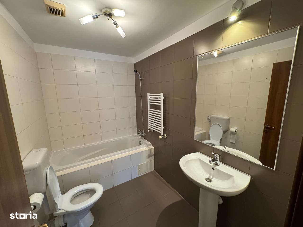 3 Camere Renovat Ten Blocks Militari Pacii-9