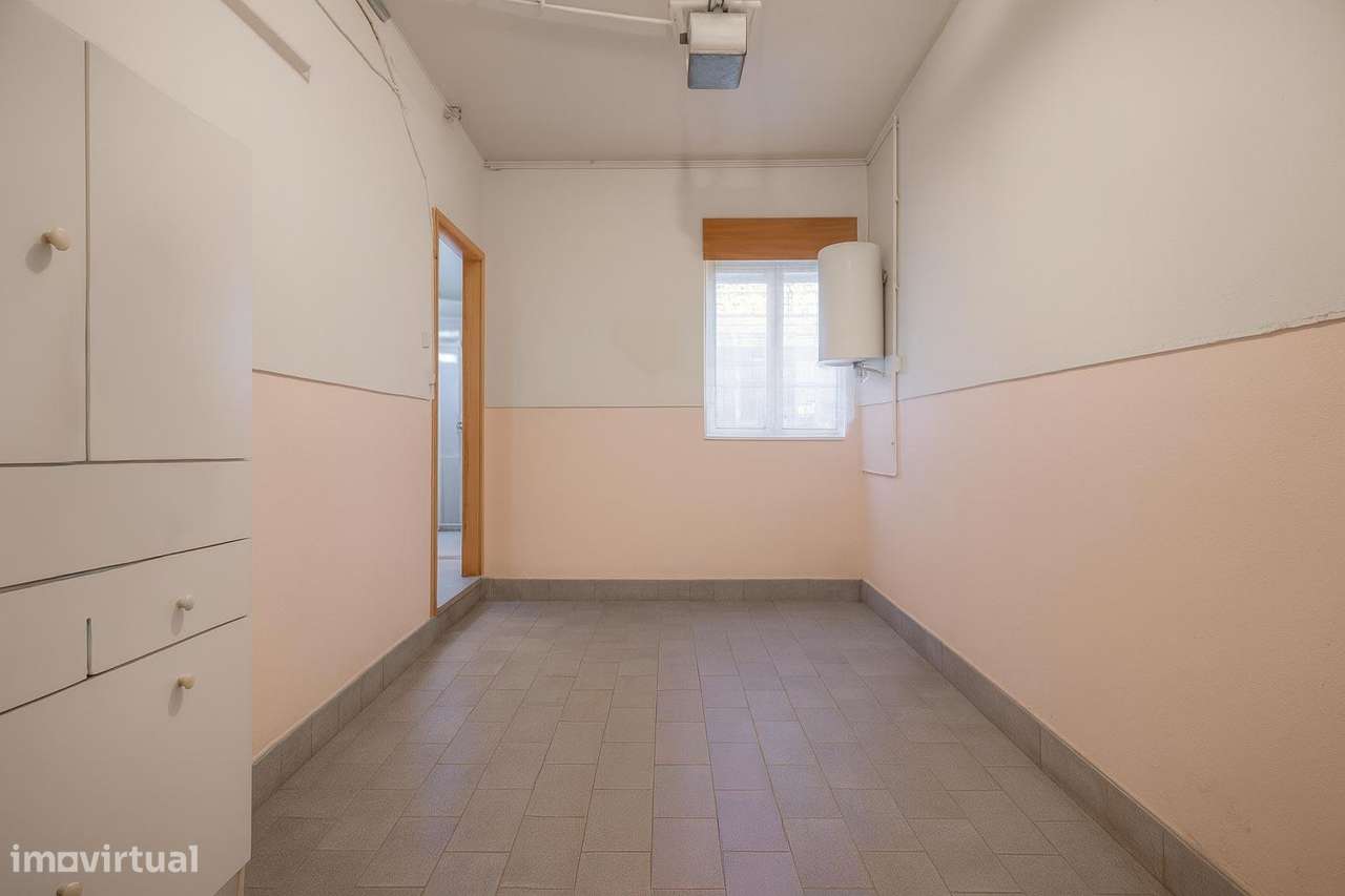 Andar Moradia T3 – Rés do Chão Totalmente Remodelado-21