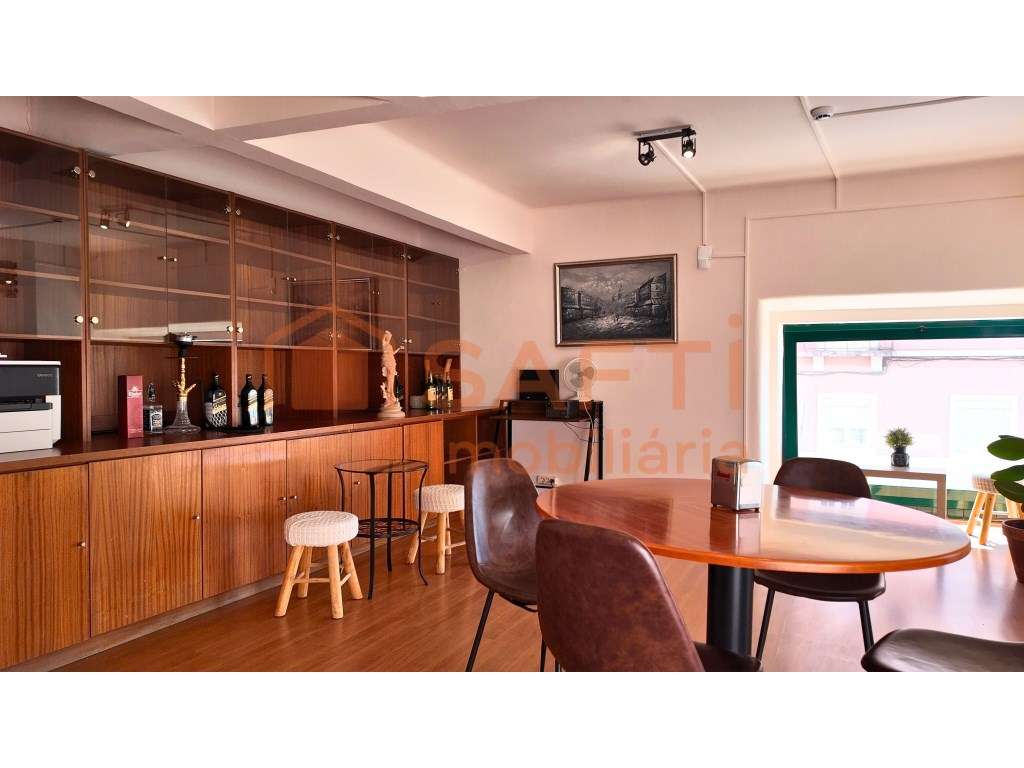 Espaço Comercial Prime em Campo de Ourique - Grande imagem: 4/16