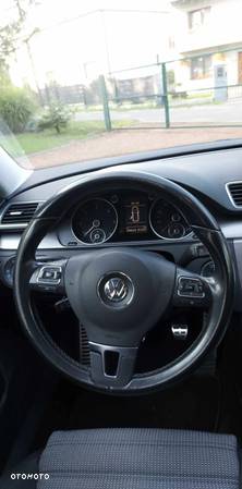 Volkswagen Passat 2.0 TDI Comfortline - 13