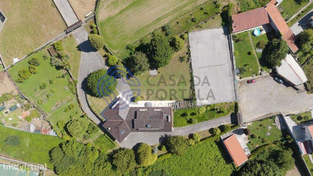 Moradia T6 (5.846m2) junto ao Picoto: Onde o Refúgio Familiar Encontra-45