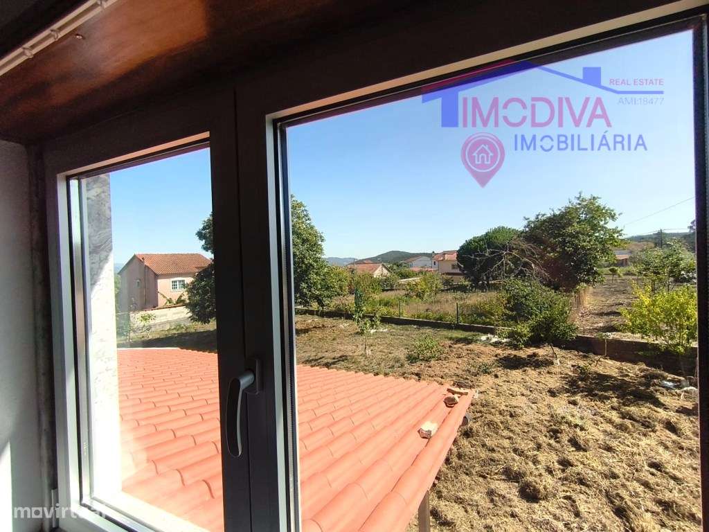 Moradia T3 com garagem e Terreno com 1850 m2 em Arega, Figueiró dos...-37