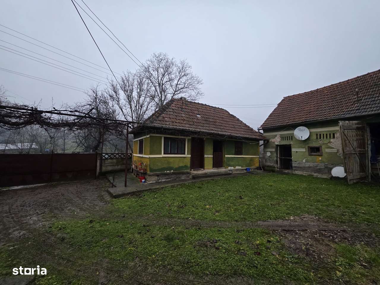 Casă tradițională în localitatea Vărmaga, județul Hunedoara-4