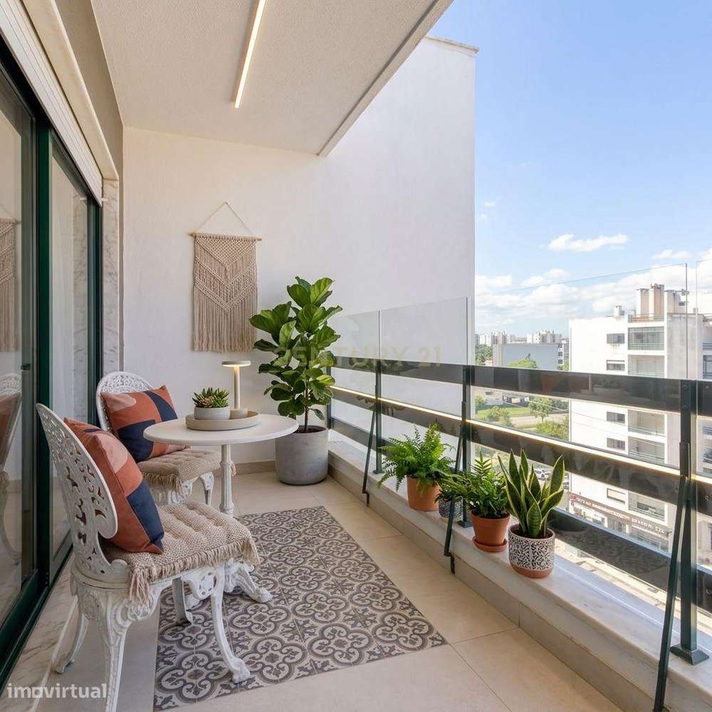 Apartamento T3 vista Rio no Barreiro-0
