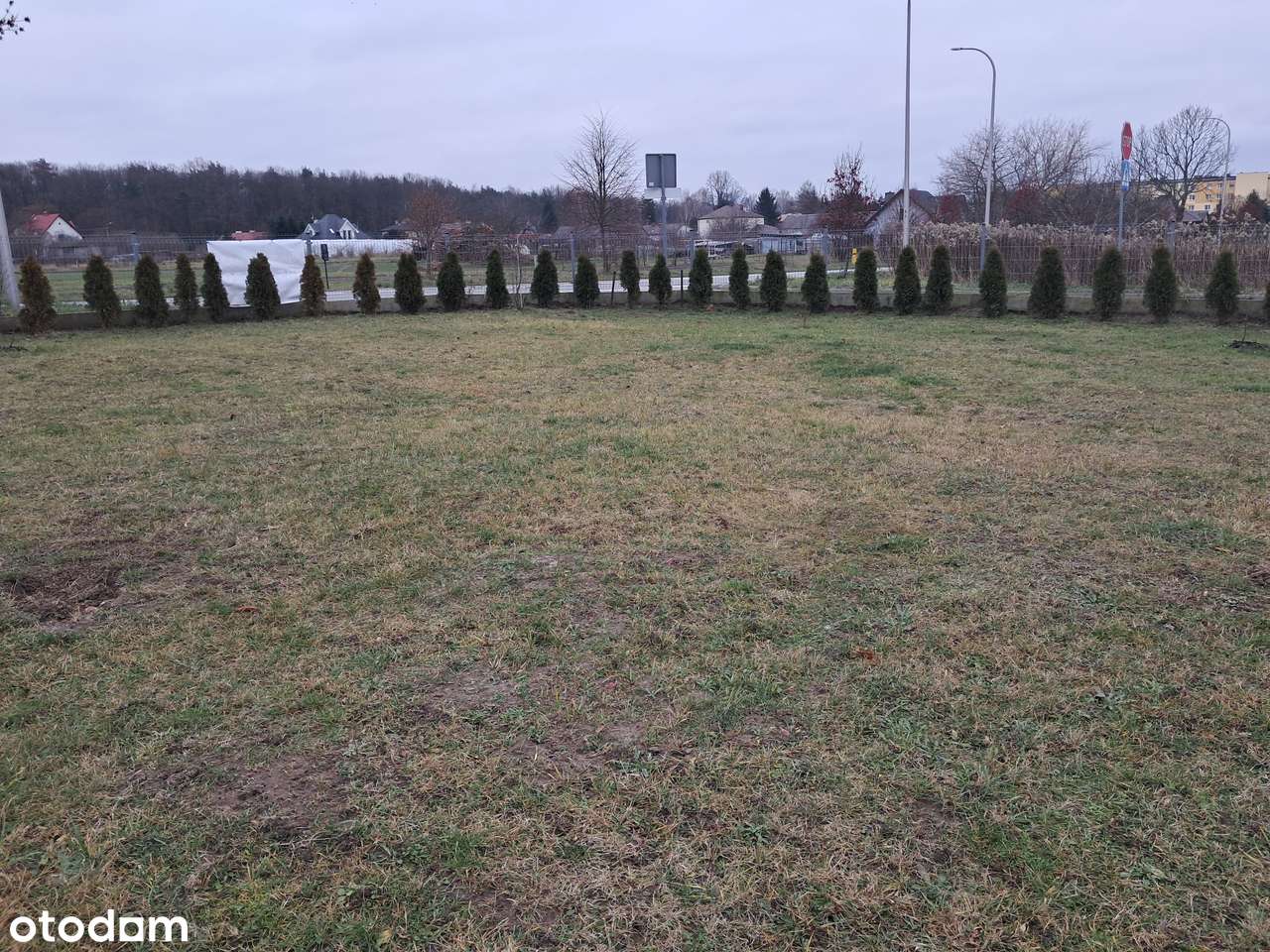 Atrakcyjna działka budowlana 1300 m² – Poniatowa | Media | Ogrodzona - Pełny obrazek: 5/15